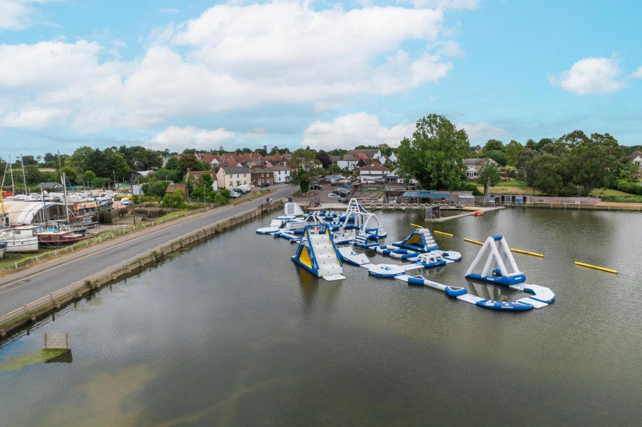 Mill Dam Lake House Saint Osyth Экстерьер фото