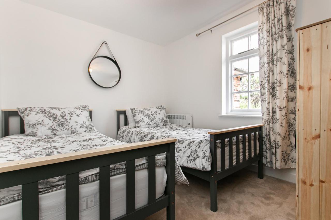 Mill Dam Lake House Saint Osyth Экстерьер фото