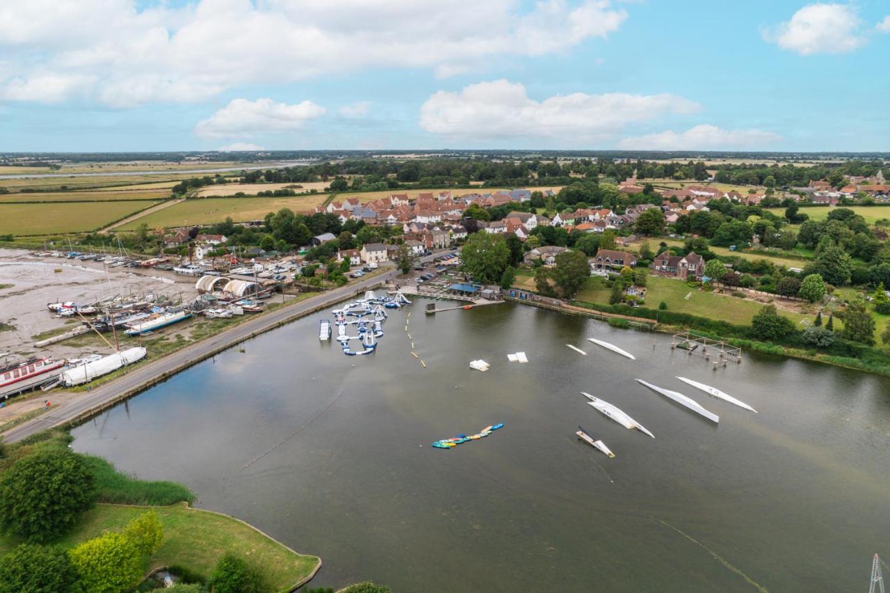 Mill Dam Lake House Saint Osyth Экстерьер фото